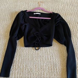 Cute Crop Top by Zara, Size is a small